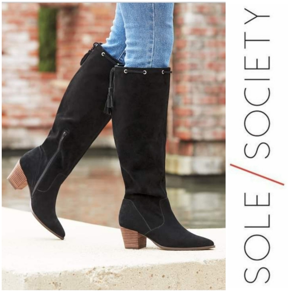 Chic Tasseled Sole Society Black Suede Boots - Picture 1 of 8